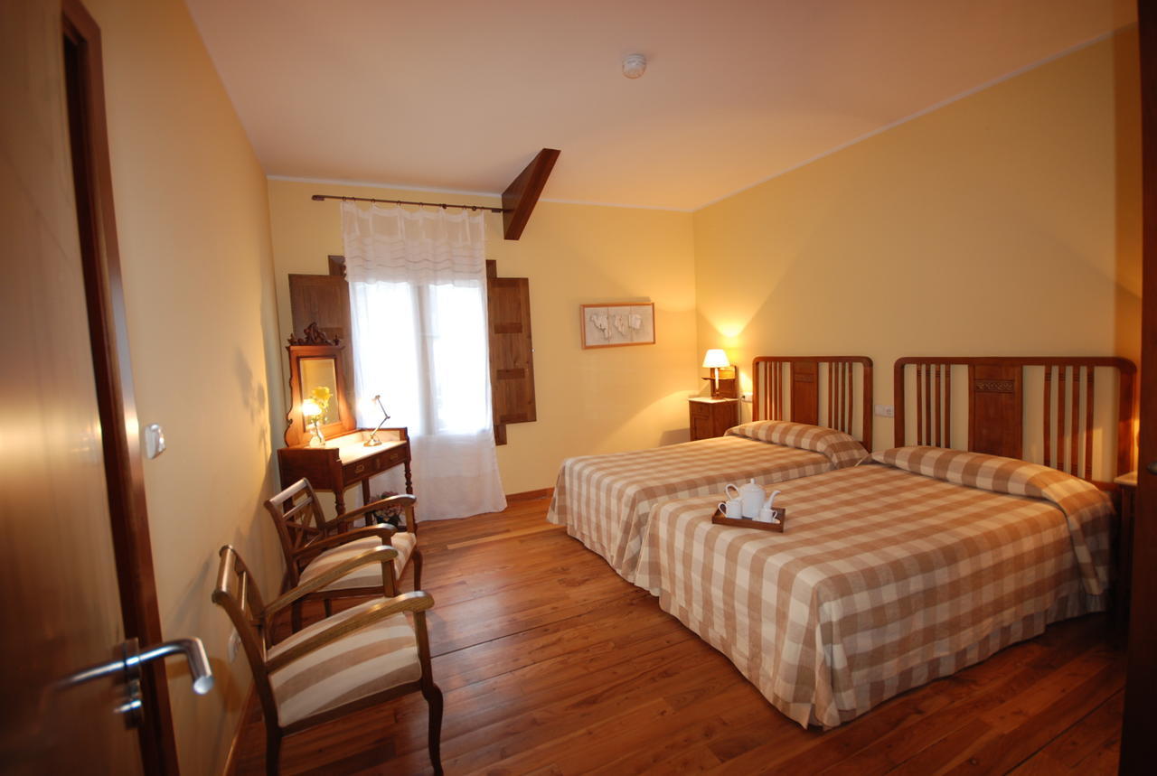 Hotel Del Verde Al Amarillo Penasrubias de Piron Zimmer foto