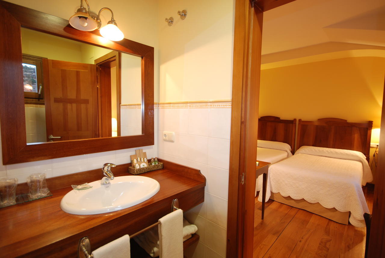 Hotel Del Verde Al Amarillo Penasrubias de Piron Zimmer foto