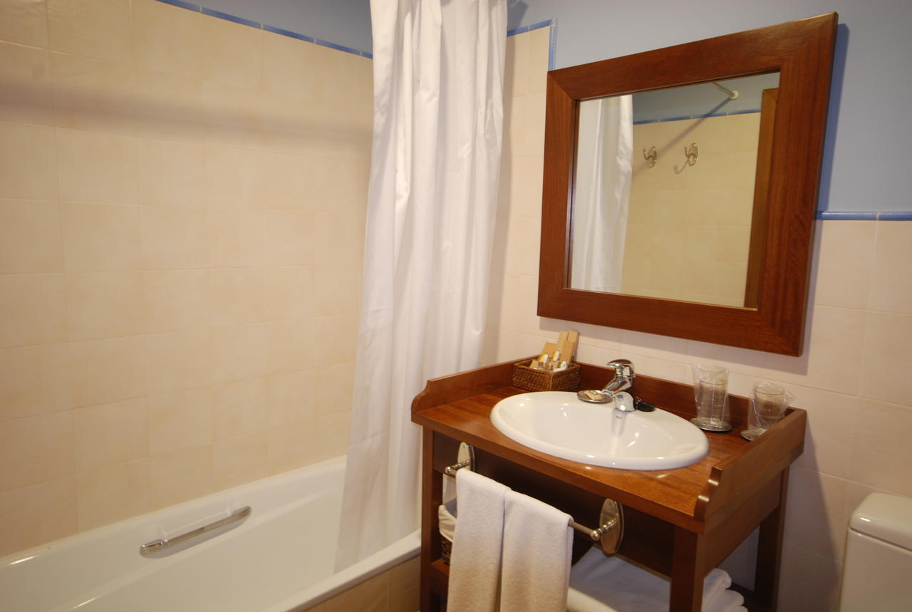 Hotel Del Verde Al Amarillo Penasrubias de Piron Zimmer foto